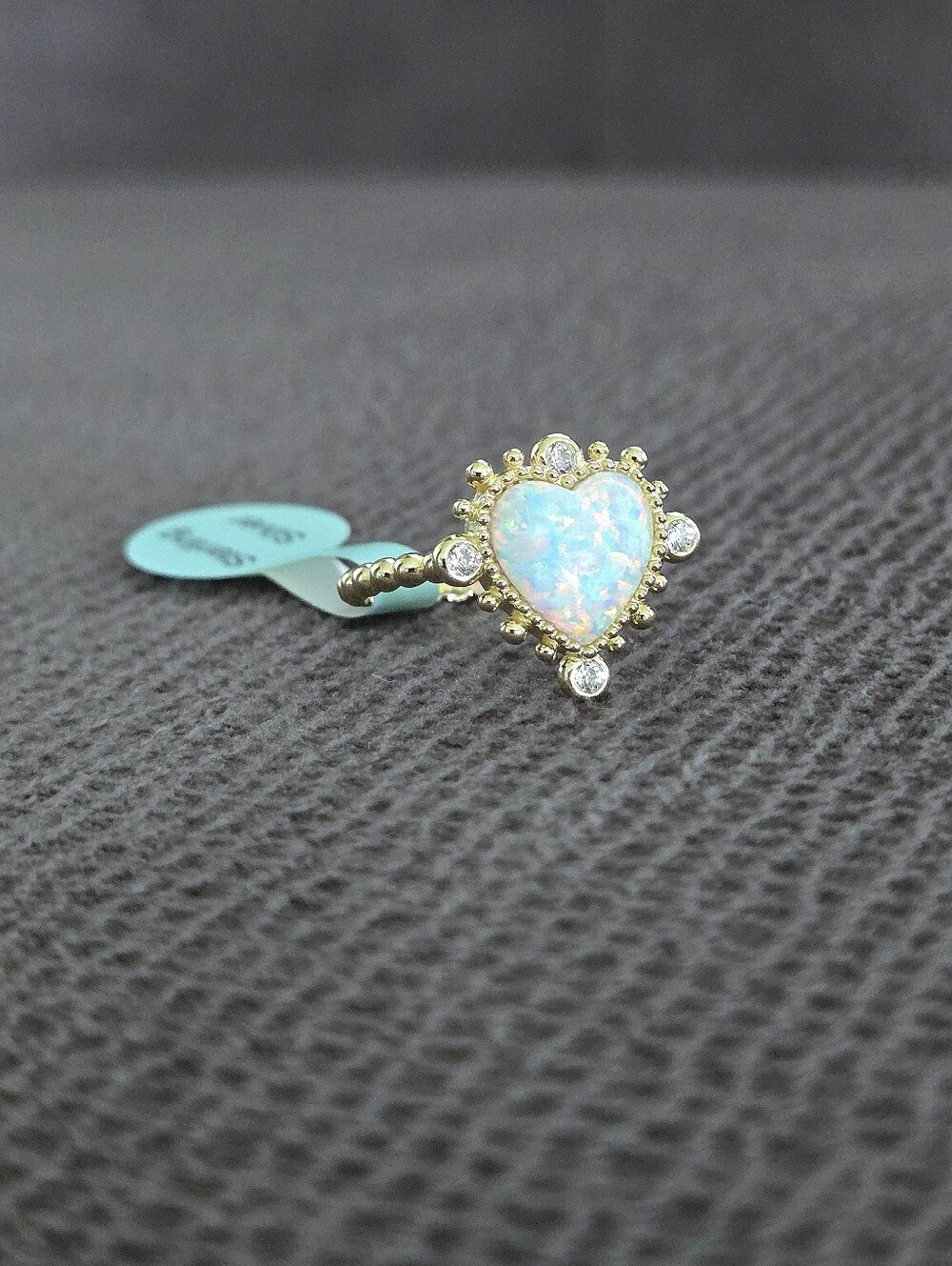 Cote d'Argent Lab🧪 Created White Fire🔥 Opal Heart Ring💍 - NWT